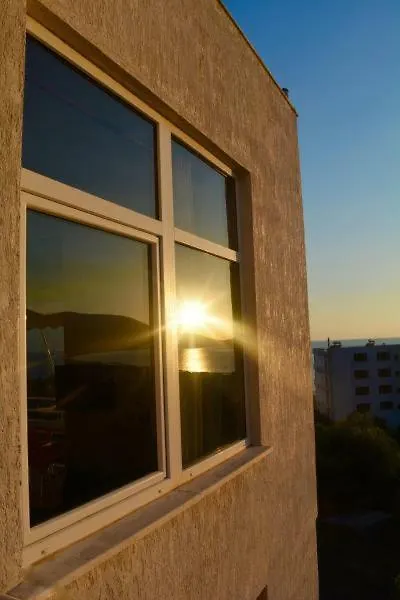 Seaview Apartment Borsh